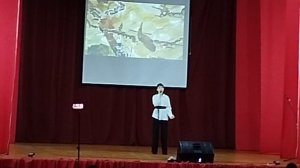 Казьмина Дарья, 13 лет песня "Рисуют мальчики войну"