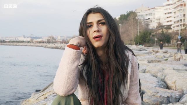 Trans Seks Işçisi: “Kendimi Korumak Için Hissizleştim” - Kadınların Savunma Taktikleri  [4. Bölüm]