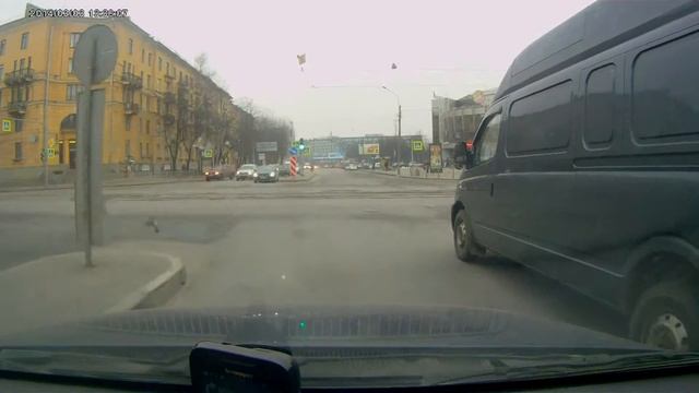 Голуби на дороге смотреть онлайн
