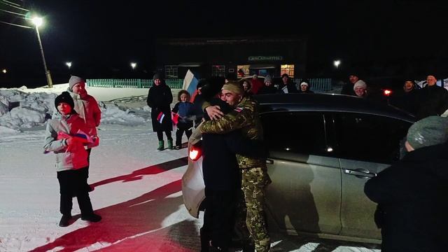 Боец пришел в отпуск смотреть онлайн