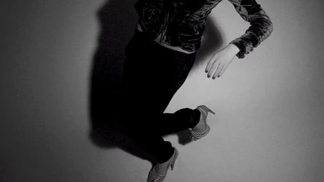 Fashion Photographer Eva Bardaieva - Krapiva, 2010 /www.bardaieva.com/ смотреть онлайн