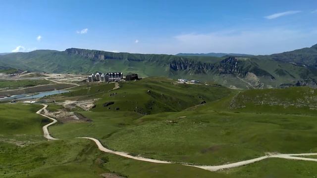 Şahdağ Qış-yay Turizm Kompleksi / Shahdagh Mountain Resort