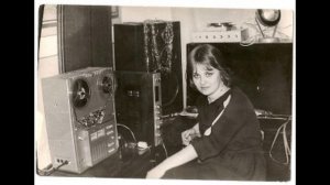 Пришла весна вновь распускались листья белые