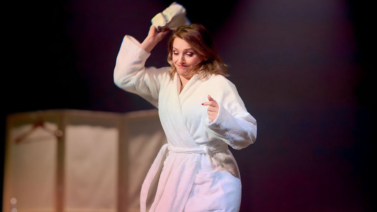 Отрывок из моноспектакля «Прощаю» (звучит монолог и песня Таривердиев «Я такое дерево»)