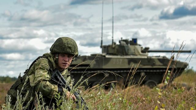 платье белое смотреть онлайн