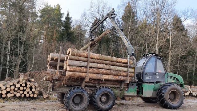 Лот №18355 2010 Форвардер Амкодор 2661-01 выставлен на BelAuction.by.(2) смотреть онлайн