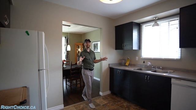 SOLD: 4 Bedroom Raised Bungalow in Welland смотреть онлайн