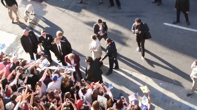 GEOFFREY RUSH ✔ "Pirates of the Caribbean" Hollywood Premiere смотреть онлайн