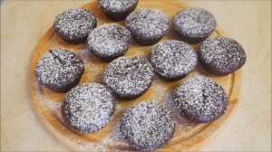 Очень ПРОСТОЙ и ВКУСНЫЙ рецепт ШОКОЛАДНЫХ кексов на КЕФИРЕ с ТВОРОЖНОЙ начинкой