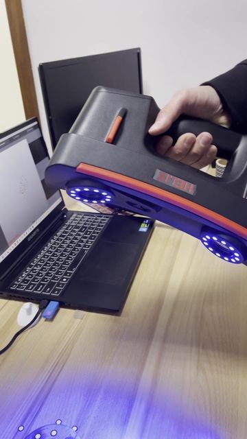 Распаковка RangeVision HELIX – ручной лазерный высокоточный 3D-сканер для оцифровки предметов смотреть онлайн