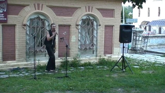 Виктор Казус исполняет авторские песни на курортном вечере 12 июля 2014 в Пятигорске смотреть онлайн