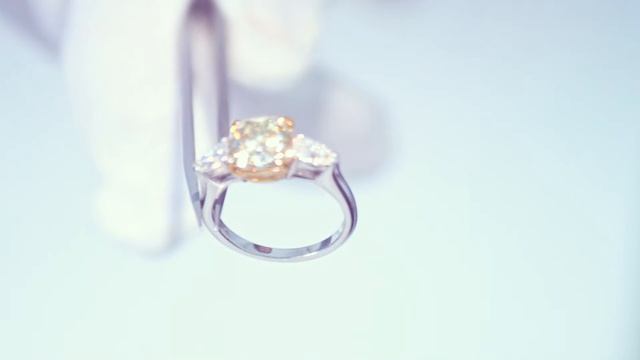 Moissanite&Co смотреть онлайн