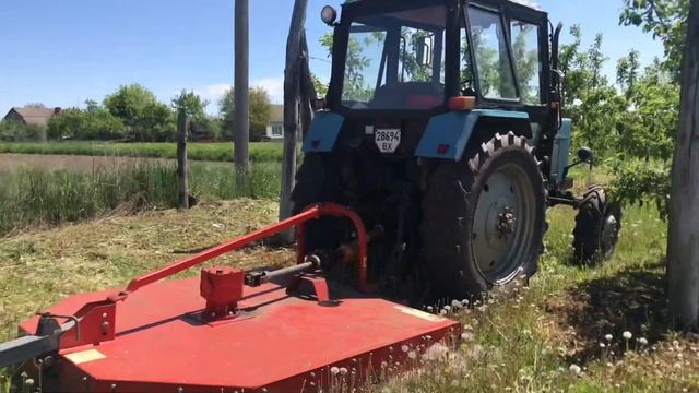 26 мая 2021. Косим междурядья в саду ММ-106. смотреть онлайн