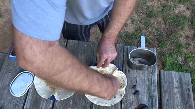 Camp Cooking Tuesday Super Ramen Burritos смотреть онлайн