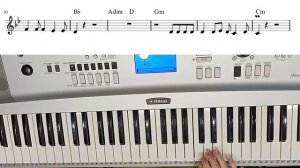 "Ghamarni" Myriam Fares играть на синтезаторе по буквенным обозначениям аккордов+ноты