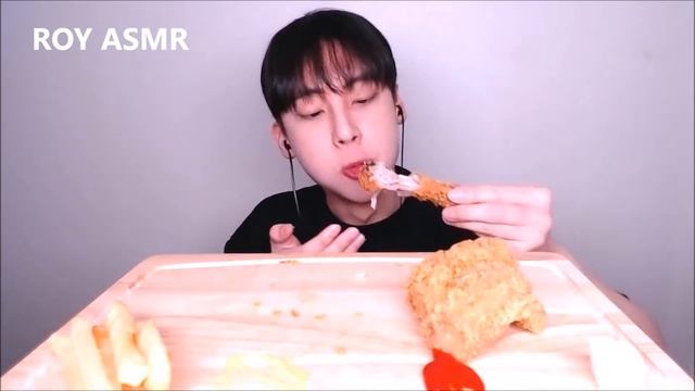 CRUNCHYㅣASMR BBQ Golden Olive Fried Chicken & French fries 먹방ㅣEating SoundsㅣNo Talking смотреть онлайн