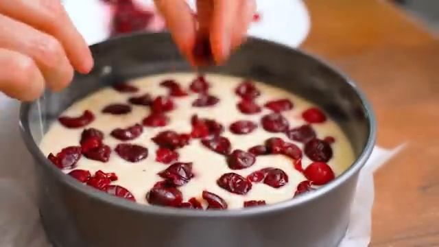 Все по одному стакану! ОЧЕНЬ вкусный и простой пирог на кефире к чаю! смотреть онлайн