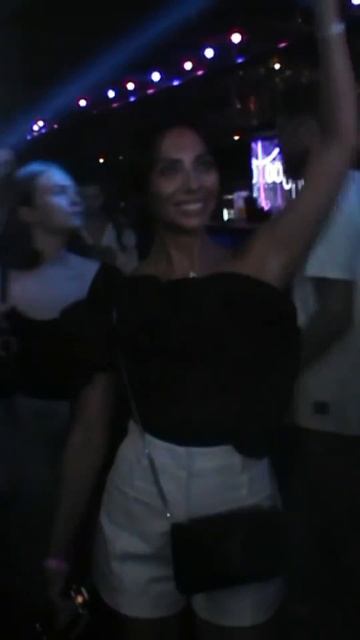 Первый масштабный сольный концерт VAVAN! @rocketrec #rocketrecords #концерт #vavan #артист смотреть онлайн