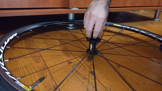 Mavic Aksium One Rear Hub Service(New Parts) (English Only)
