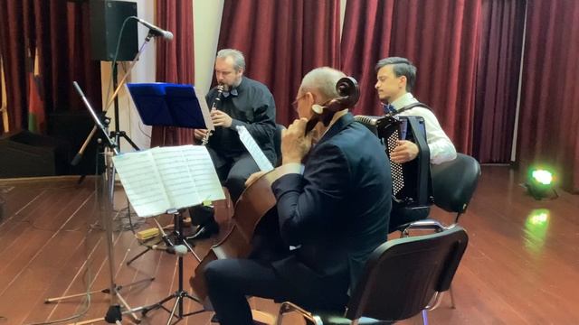 Трио «Ощущения» Trio Sensations Эрик Сати Гносьен Satie Gnossiennes смотреть онлайн