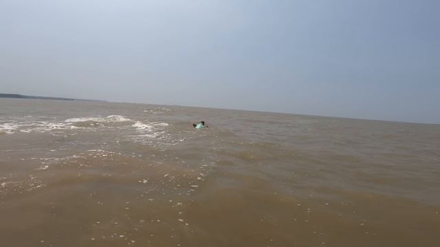 होडी मधून केली वडा माश्याची धोकादायक मासेमारी🐟.mumbai indian fishing 🎣 смотреть онлайн