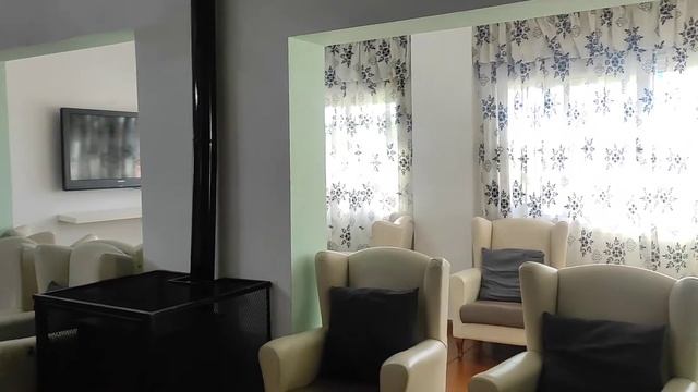 CHALET INDEPENDIENTE DE 13 HABITACIONES EN ARROYO DE LA MIEL. смотреть онлайн