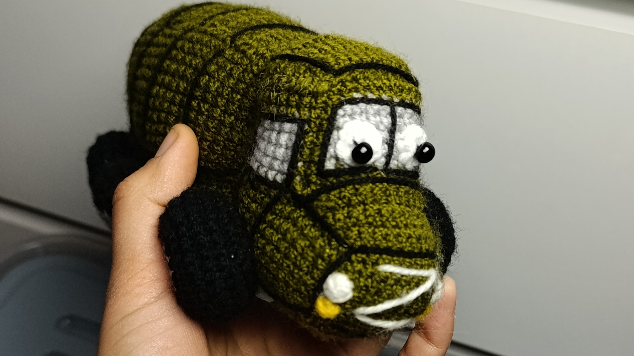 Машинка Урал крючком на подарок для военных. Мастер-класс по вязанию смотреть онлайн