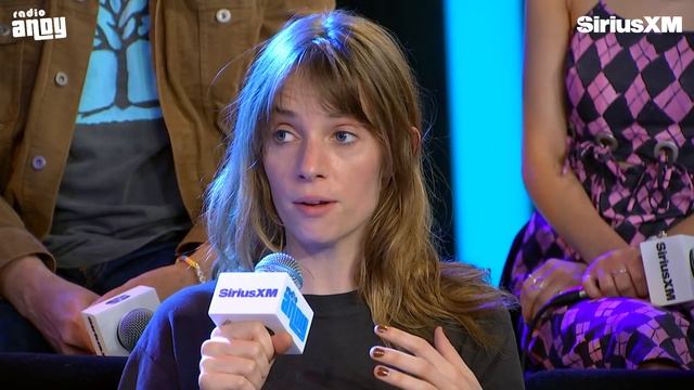 Maya Hawke Responds to 'Inside Out 2' Fan Theories About Queer Storyline смотреть онлайн