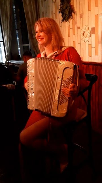 "Есть только миг..."