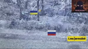 У нашего бойца заклинил АК но он достал нож