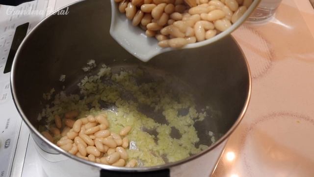 Dean Martin's Mom's Pasta E Fagioli - Great Depression Cooking - Pasta And Beans - Poor Man's Meal смотреть онлайн