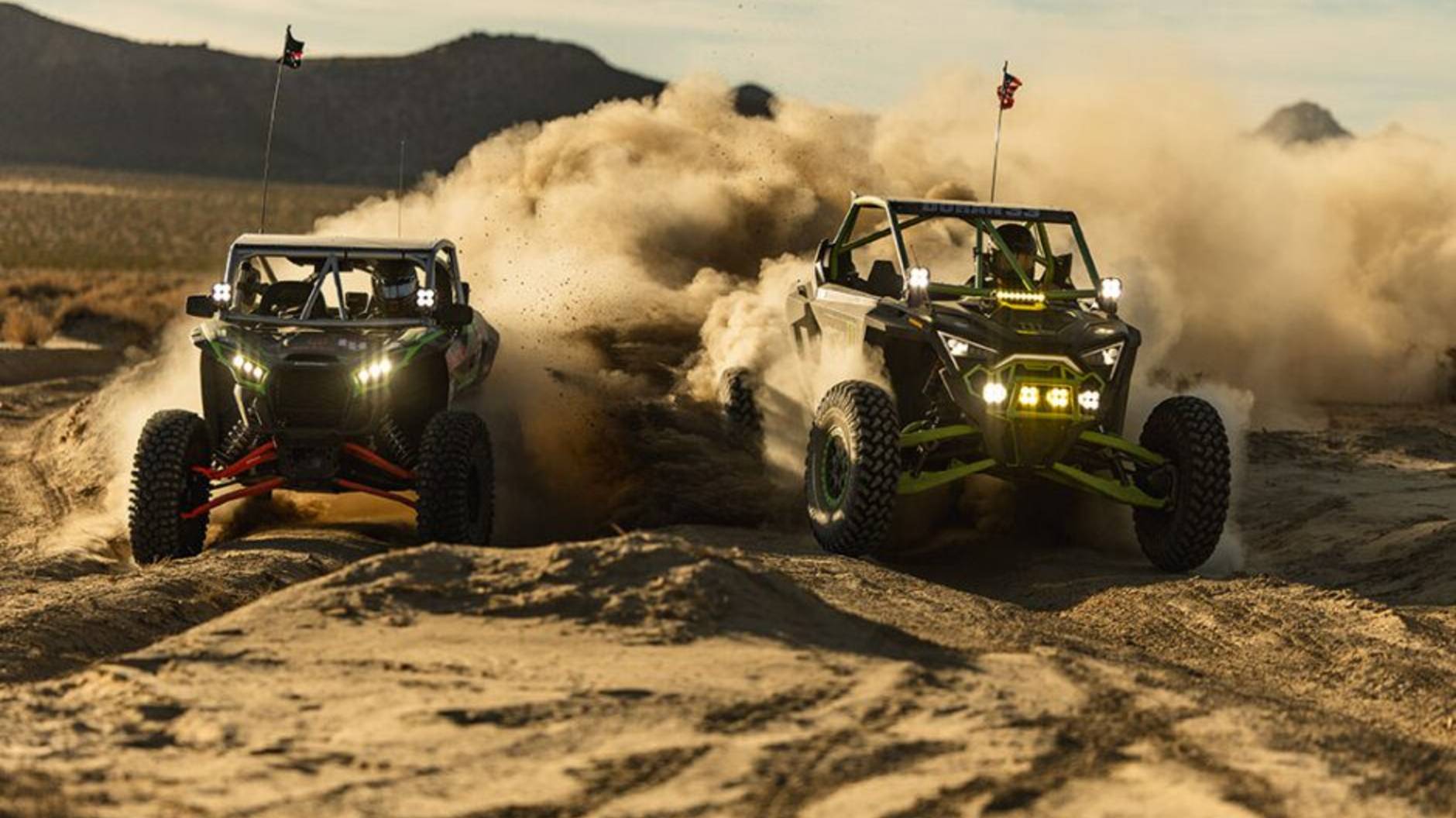 Гонка в Пустыне Cafe 247: Ночной Вызов Джонсон-Вэлли