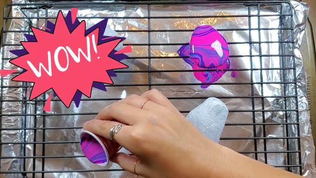 My VERY FIRST Acrylic Paint Pour on Rocks! смотреть онлайн