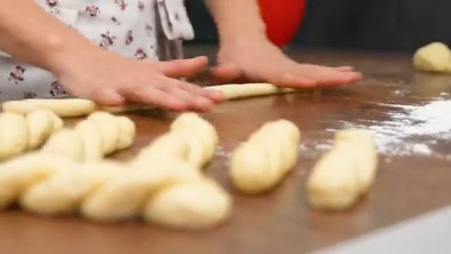 Самое БЫСТРОЕ творожное тесто – НЕ надо ждать, можно сразу выпекать! Творожные булочки за 10 минут смотреть онлайн