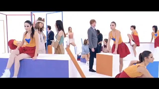 Two Door Cinema Club - WHAT YOU KNOW (OFFICIAL VIDEO) смотреть онлайн