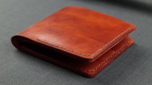 Кошелек из кожи своими руками + выкройка. Простой бифолд