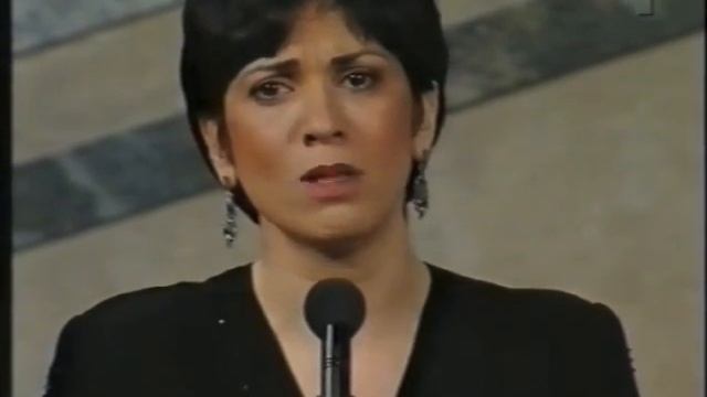 Bente Kahan - Undser Shtetl Brennt