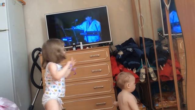 Лиза и Саша 2 смотреть онлайн