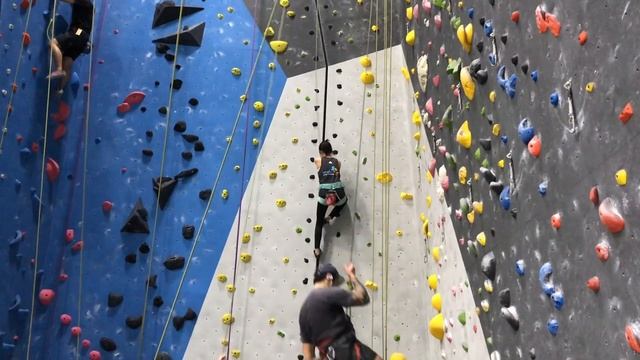 Rock climbing coaching + crack climbing tips смотреть онлайн