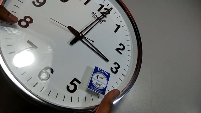 Ajanta Quartz Wall Clock (32 cm x 32 cm x 2 cm, White Dial and Silver Rim) Unboxing & Review смотреть онлайн