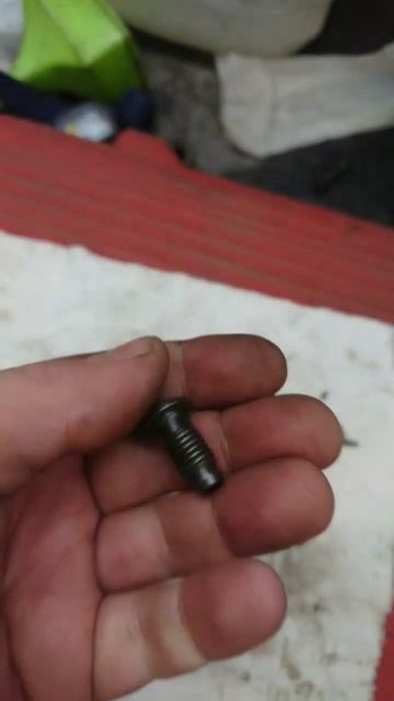 Болт масляной форсунки Honda смотреть онлайн