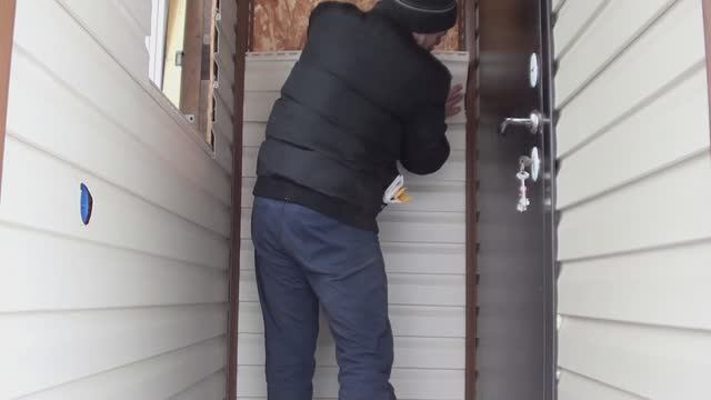 Облицевали прихожую и беседку дома - бани сайдингом. смотреть онлайн