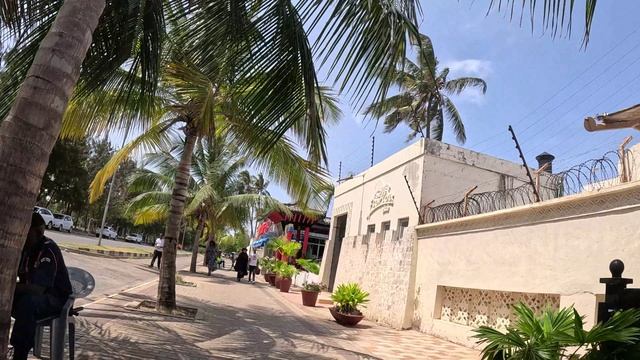 МОМБАСА АФРИКАНСКИЙ ПАРК И РЫНОК КОНГОЙЯ КЕНИЯ смотреть онлайн