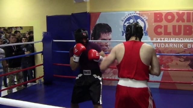 11 Константин Уваров БК Ударник vs Дядченко Алексей СК Сопротивление смотреть онлайн