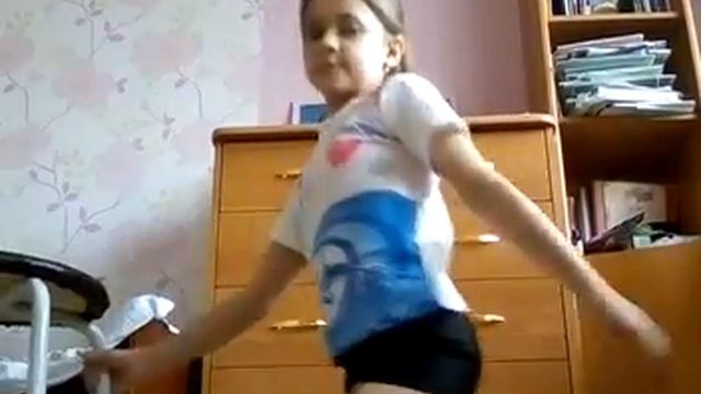 Как научиться продольному шпагату смотреть онлайн