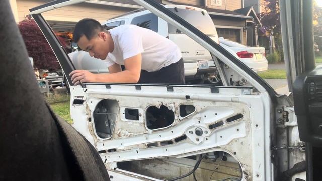 BMW E30 bmw installing driver window смотреть онлайн