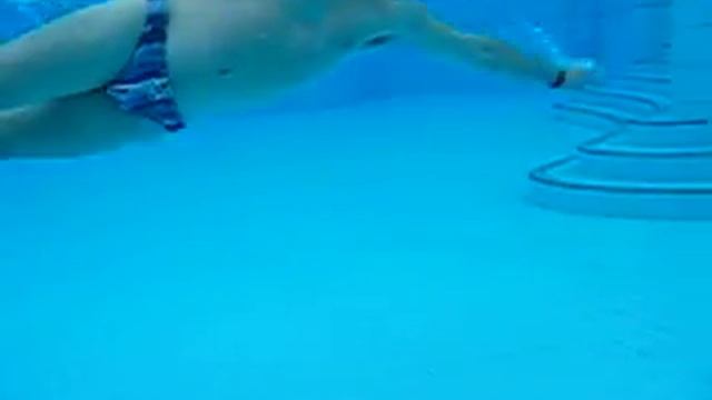 Кроль руки.Дыхание1-3-0.Вдох справа_2.00.1-3-0.r w смотреть онлайн