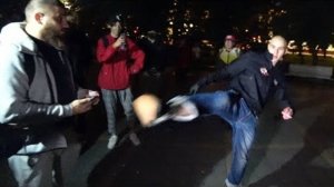 ЛЕВ ПРОТИВ - МАССОВАЯ ДPAKA НА БОЛОТНОЙ