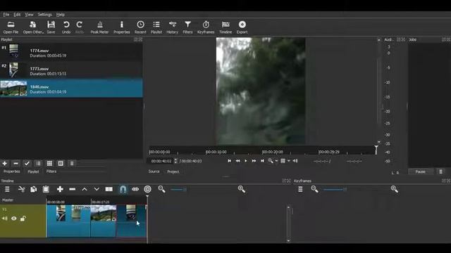 Inserting a video clip between existing video clips Shotcut смотреть онлайн