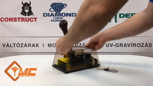 Bear Lock (stift lock) típusú váltózár kezelése смотреть онлайн